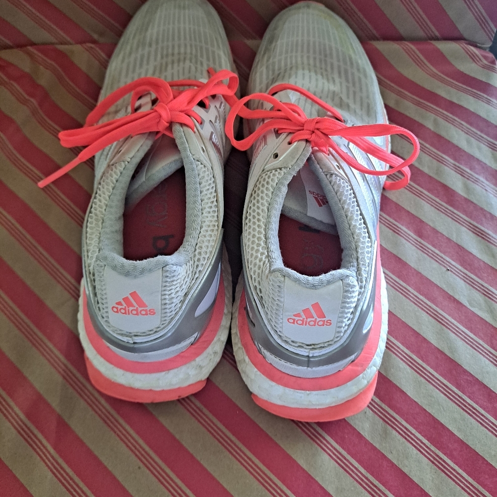 Adidas Boost - Picture 4 of 8